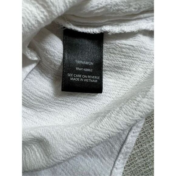 Torrid White Blouse Shirt Size L - Picture 9 of 9